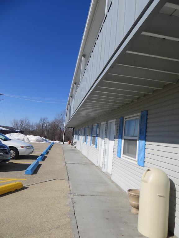Budget Inn Adair Exterior photo